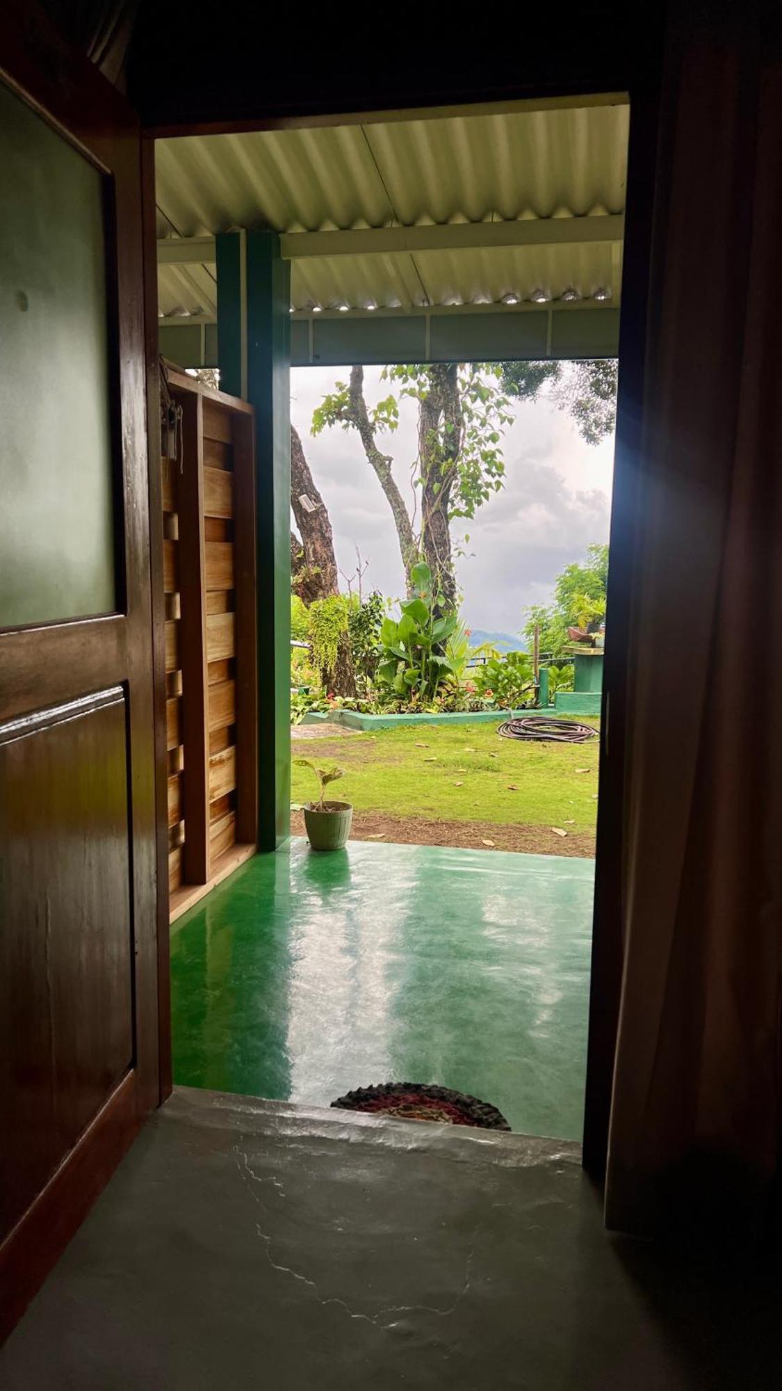 Gaia Ella Ecolodge And Yoga Centre Buitenkant foto